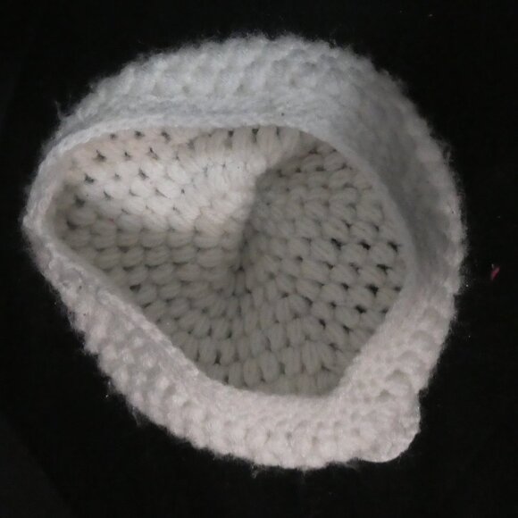 White Knit Baby Girl Hat With Flower | One Size - Picture 6 of 7